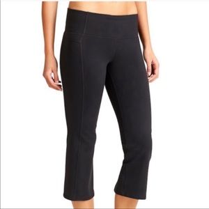 Athleta Cropped Workout Capris